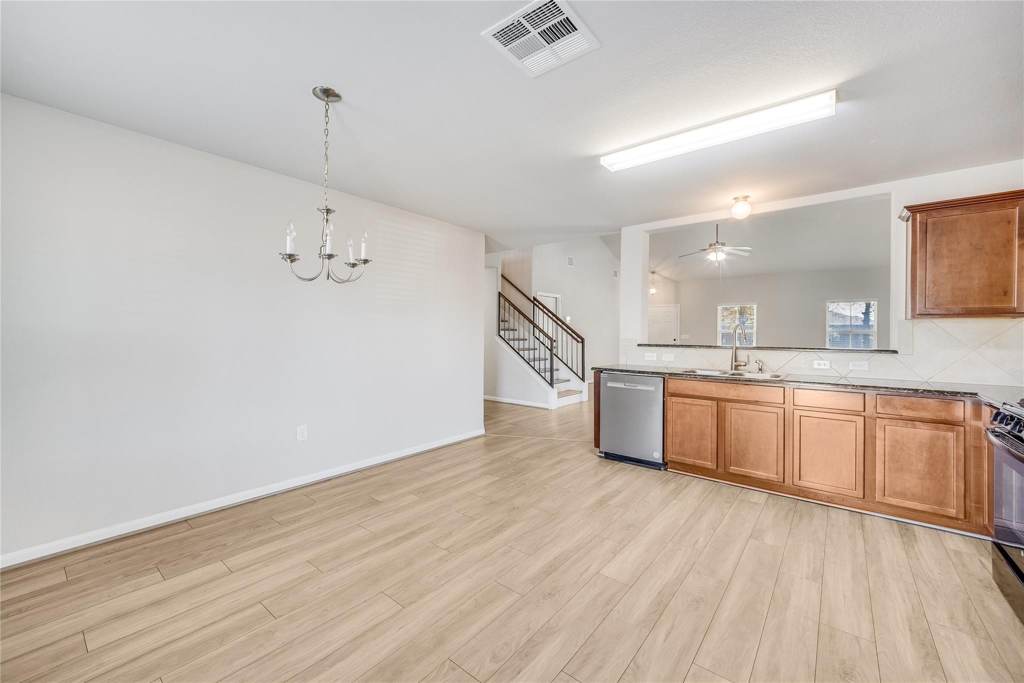 704 Mitchell Dr, Hutto, TX 78634