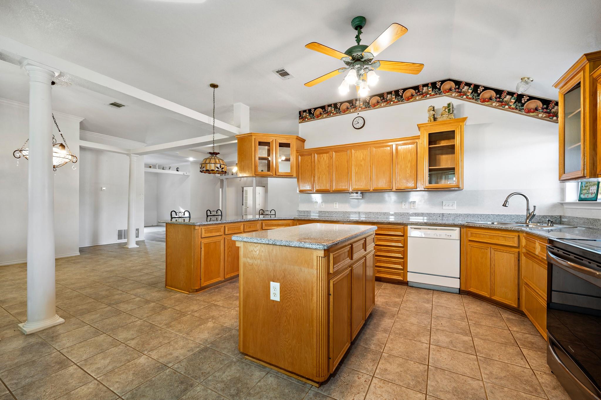 853 County Road 4390, Kempner, TX 76539