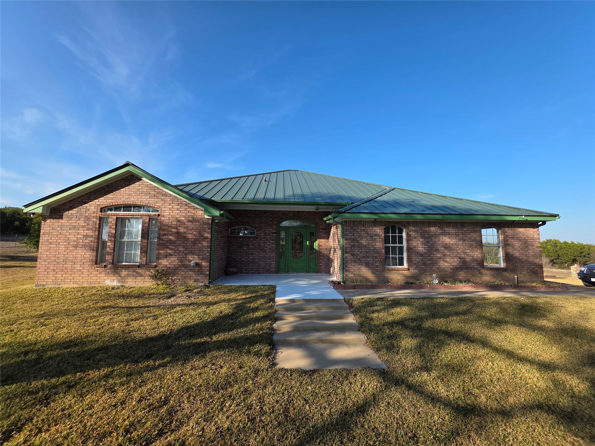853 County Road 4390, Kempner, TX 76539