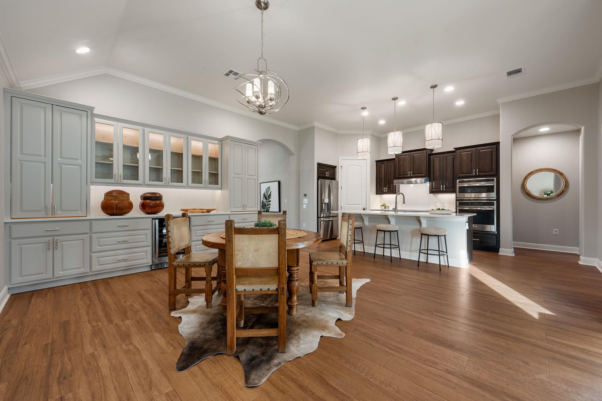 9100 Bayshore Bnd, Austin, TX 78726