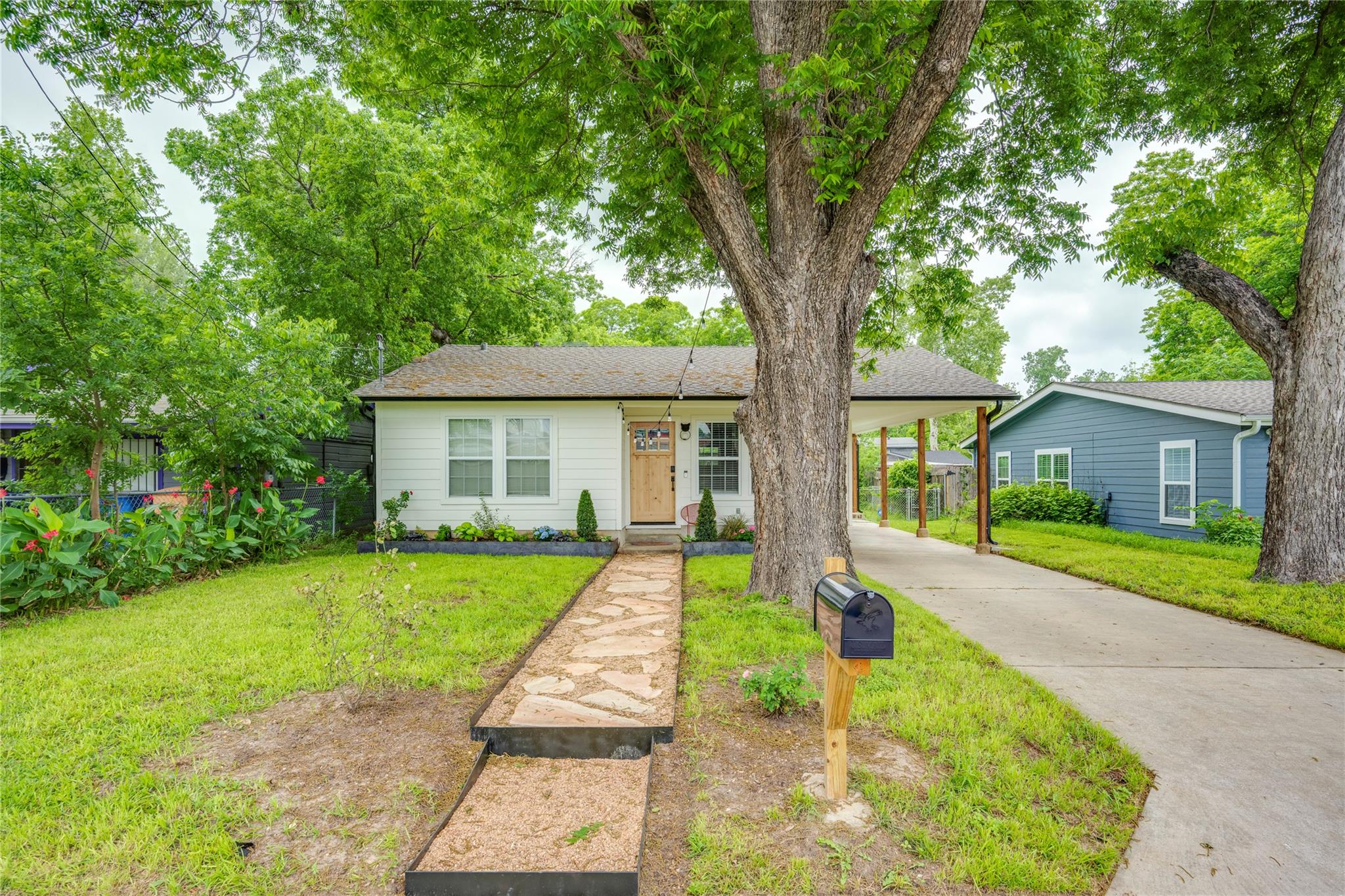 3301 Bengston St, Austin, TX 78702