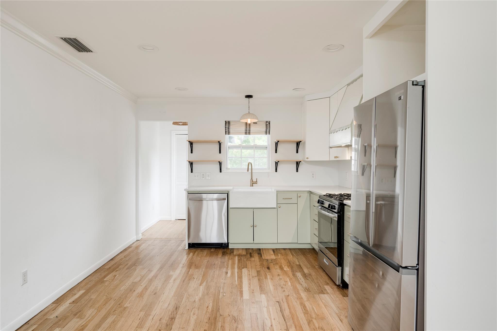 3301 Bengston St, Austin, TX 78702