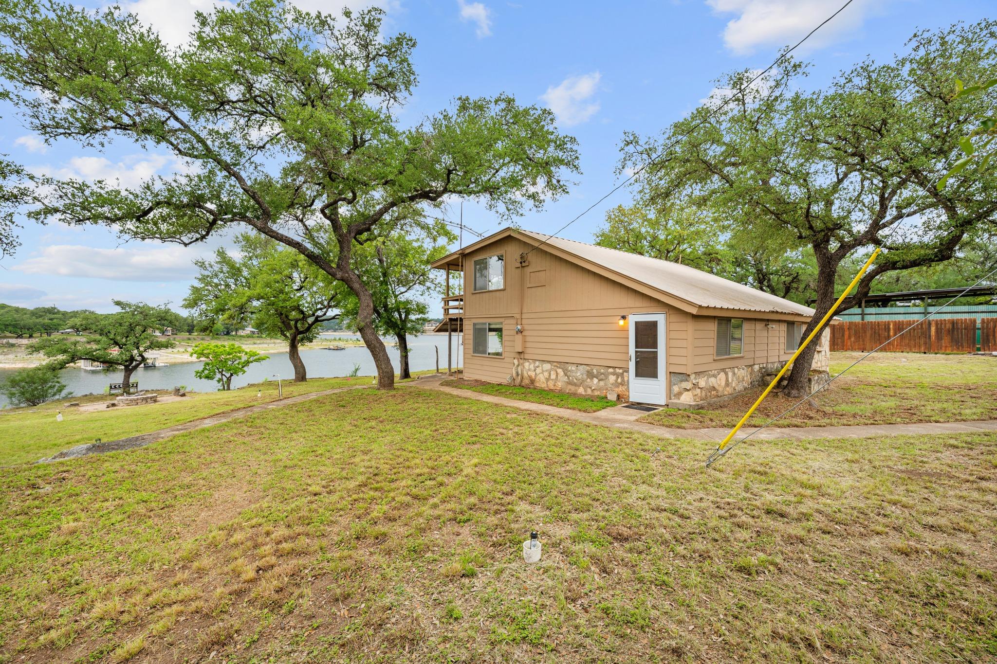 1106 Hurst Holw, Austin, TX 78734