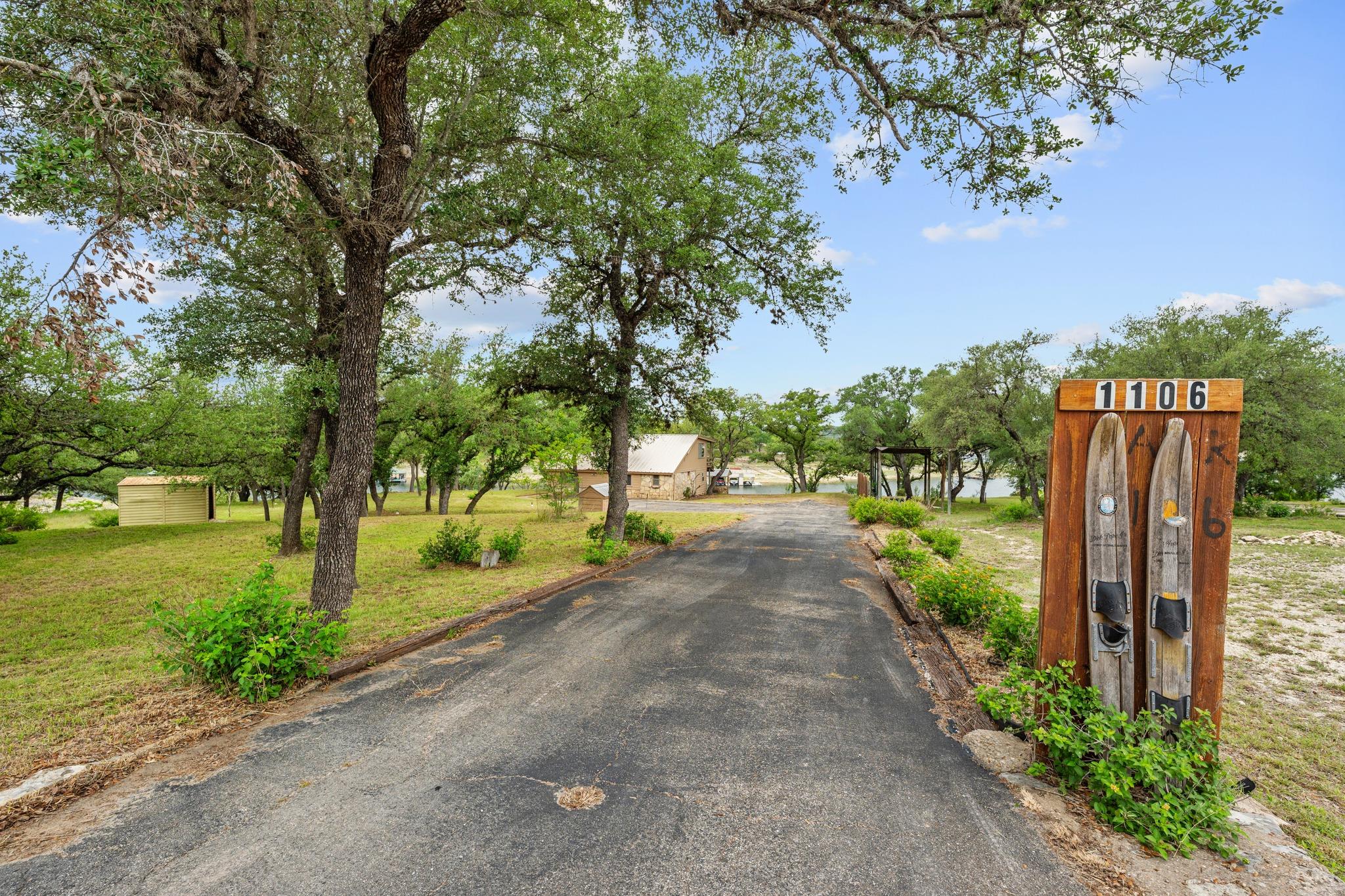1106 Hurst Holw, Austin, TX 78734
