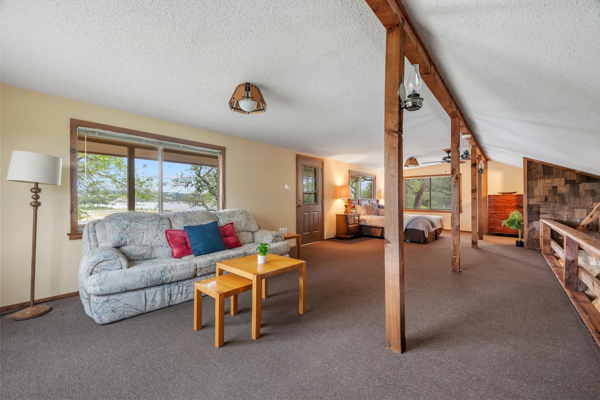 1106 Hurst Holw, Austin, TX 78734