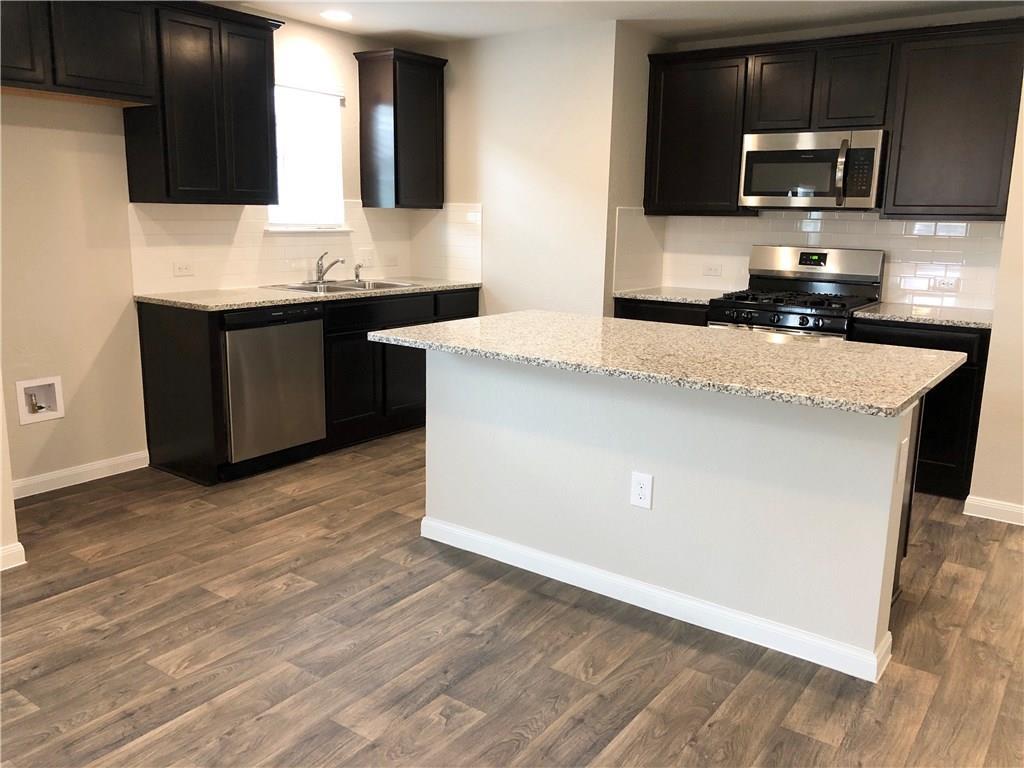 112 Craft St, Hutto, TX 78634