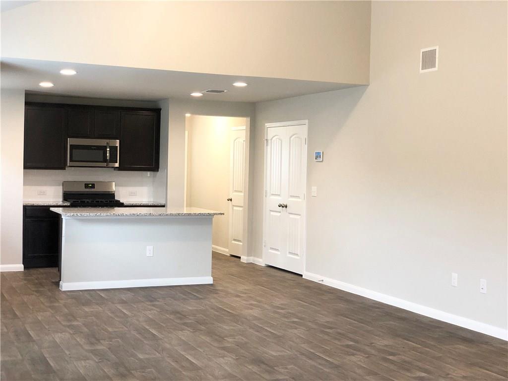 112 Craft St, Hutto, TX 78634