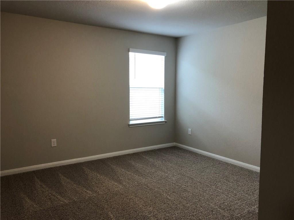 112 Craft St, Hutto, TX 78634