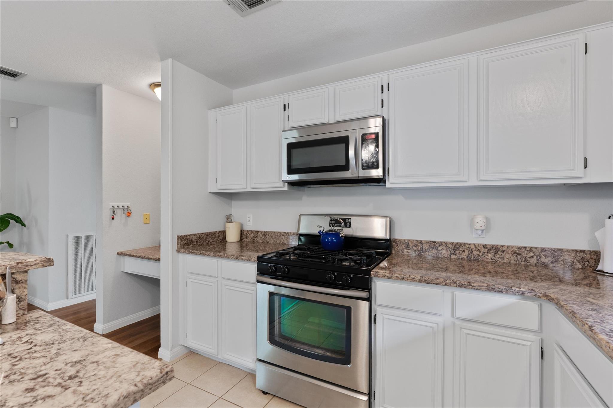 11512 Gatling Gun Ln, Austin, TX 78748