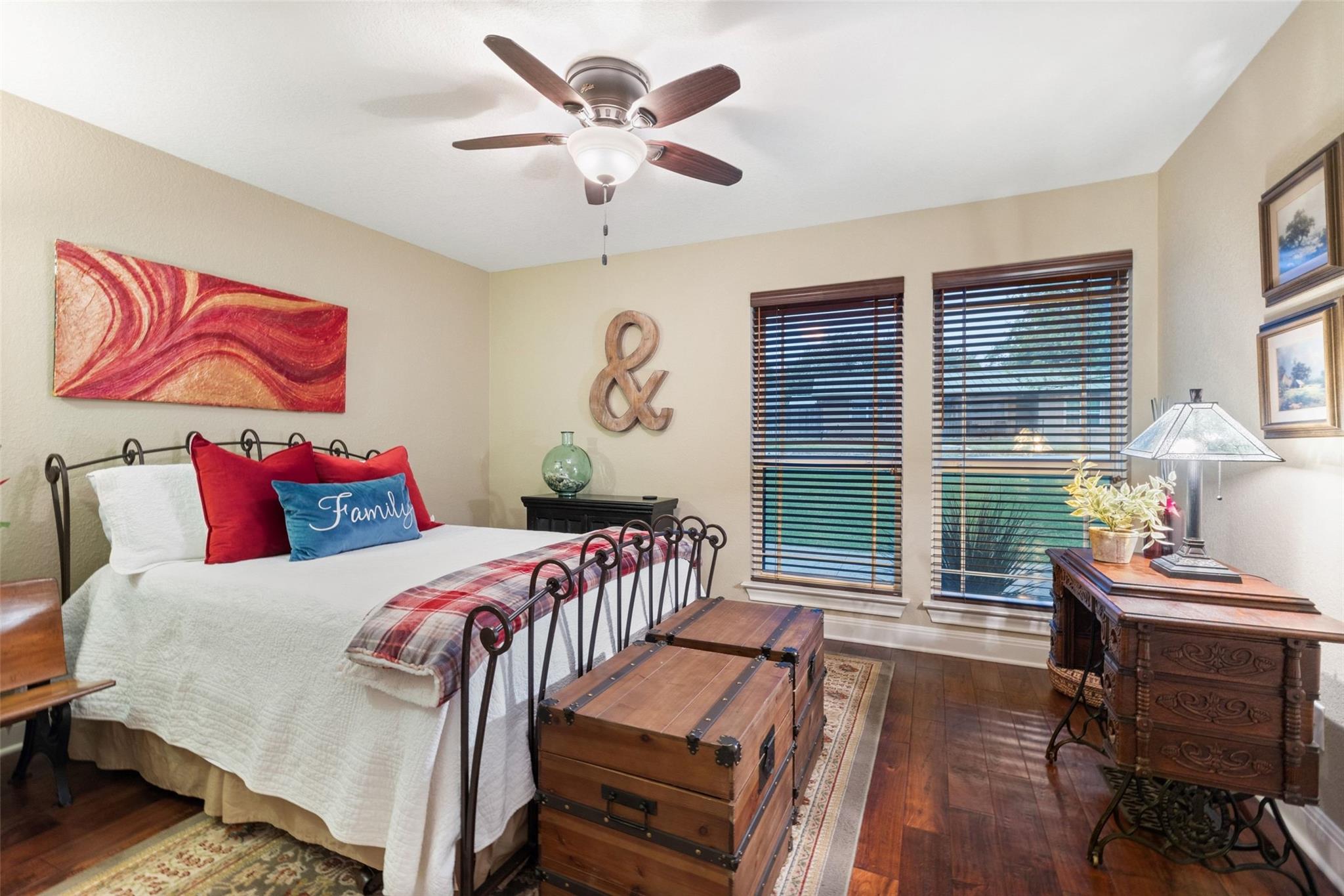 348 Carlson Cir, Buchanan Dam, TX 78609