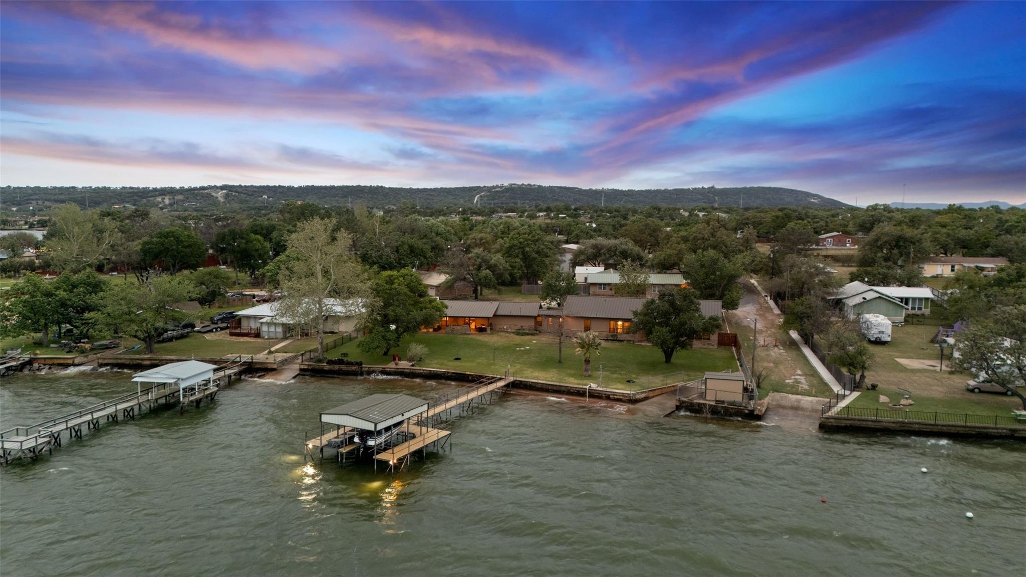 348 Carlson Cir, Buchanan Dam, TX 78609