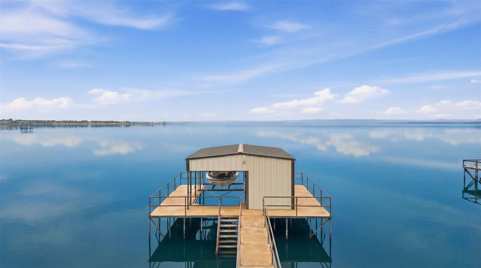 348 Carlson Cir, Buchanan Dam, TX 78609