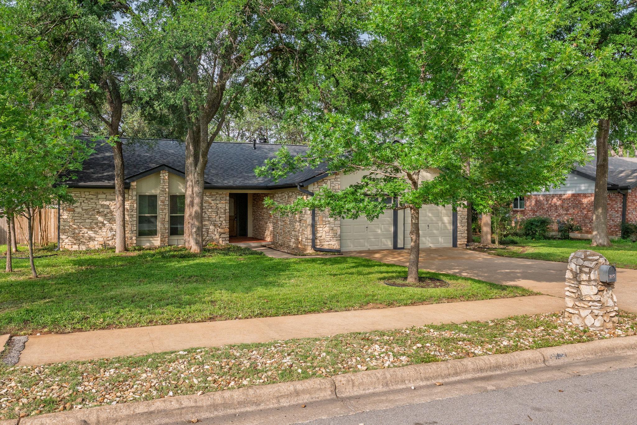 4506 Oak Creek Dr, Austin, TX 78727