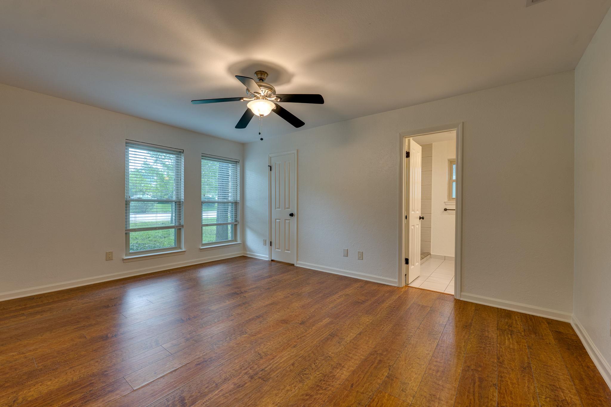 4506 Oak Creek Dr, Austin, TX 78727