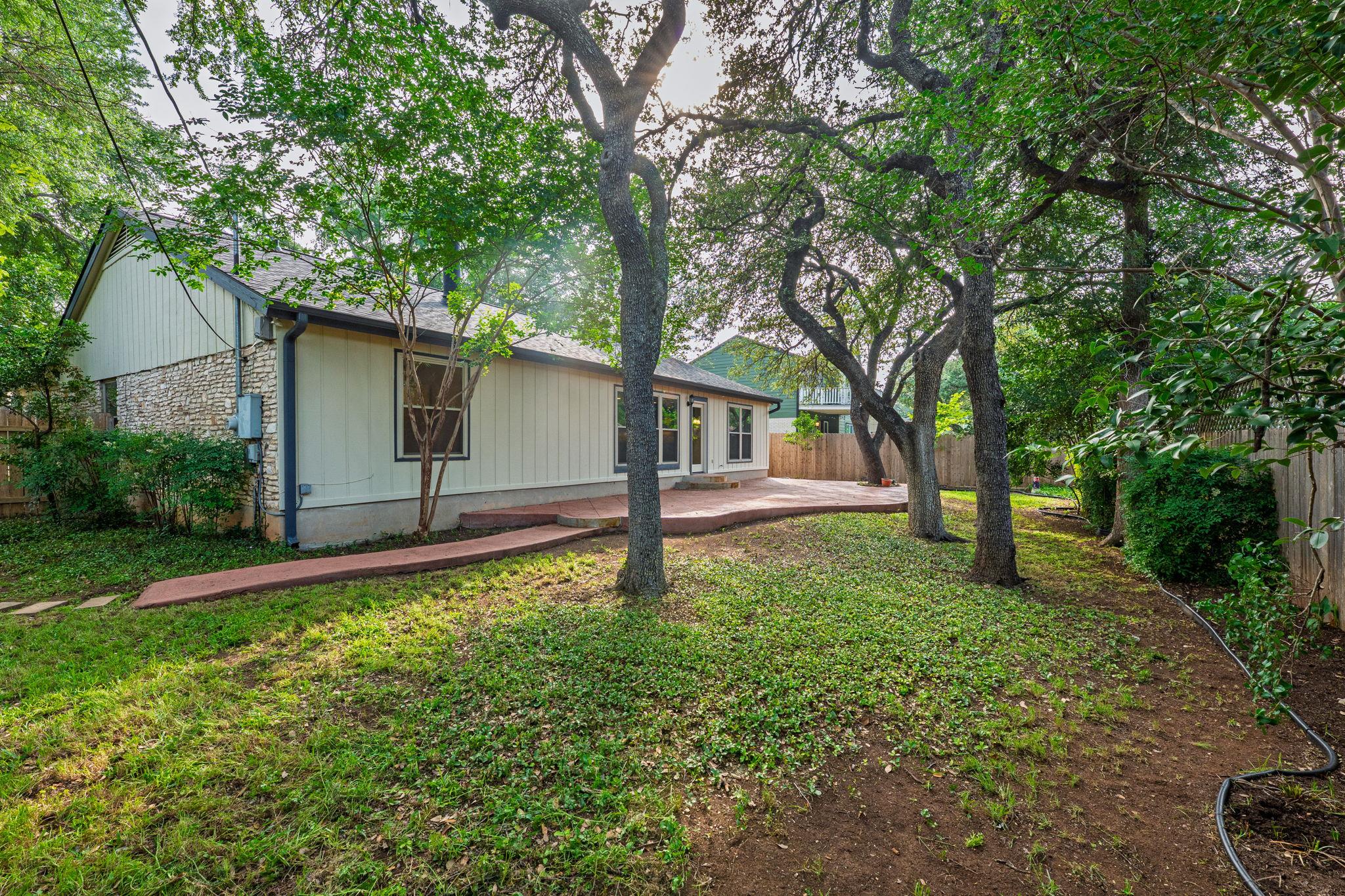4506 Oak Creek Dr, Austin, TX 78727