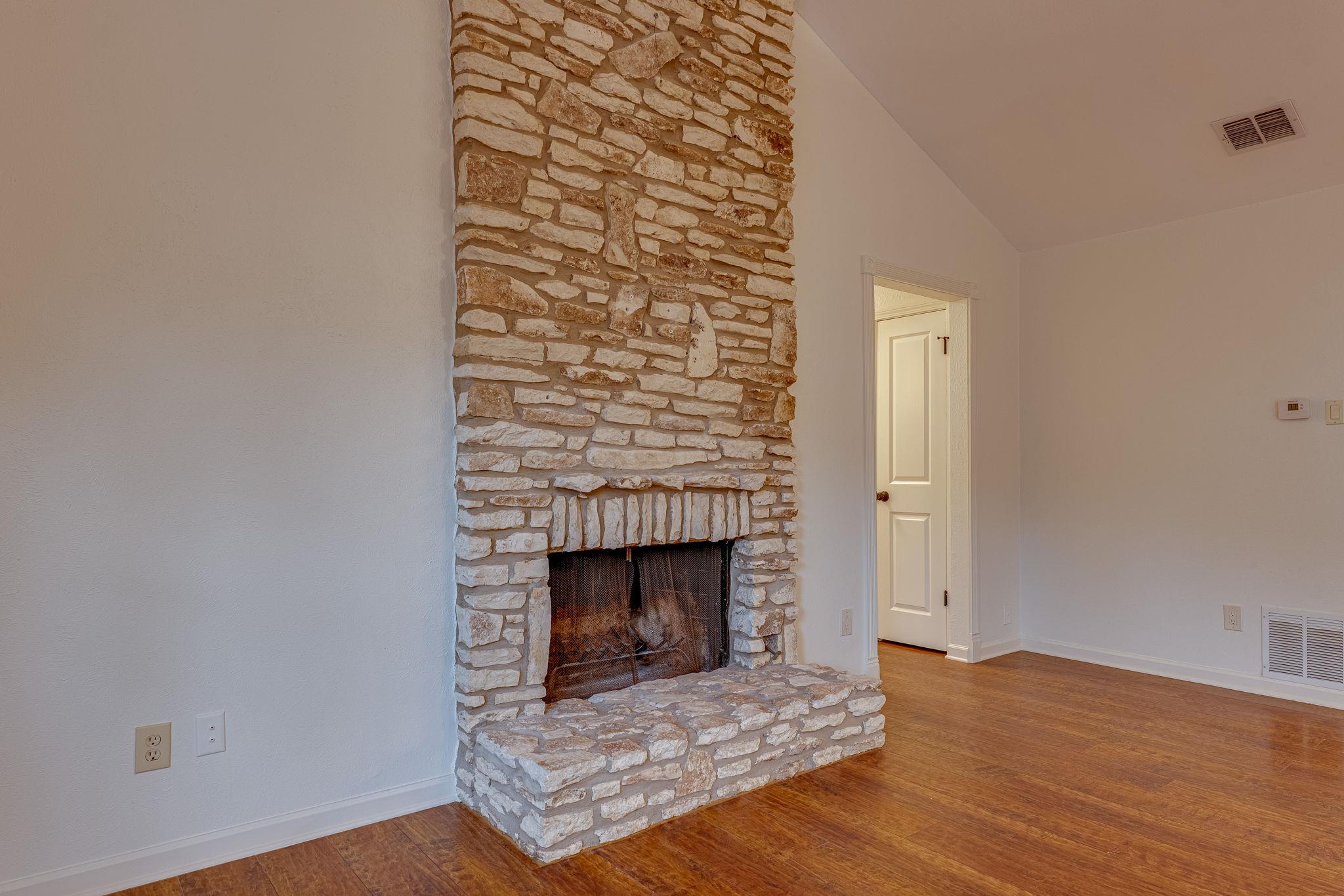 4506 Oak Creek Dr, Austin, TX 78727