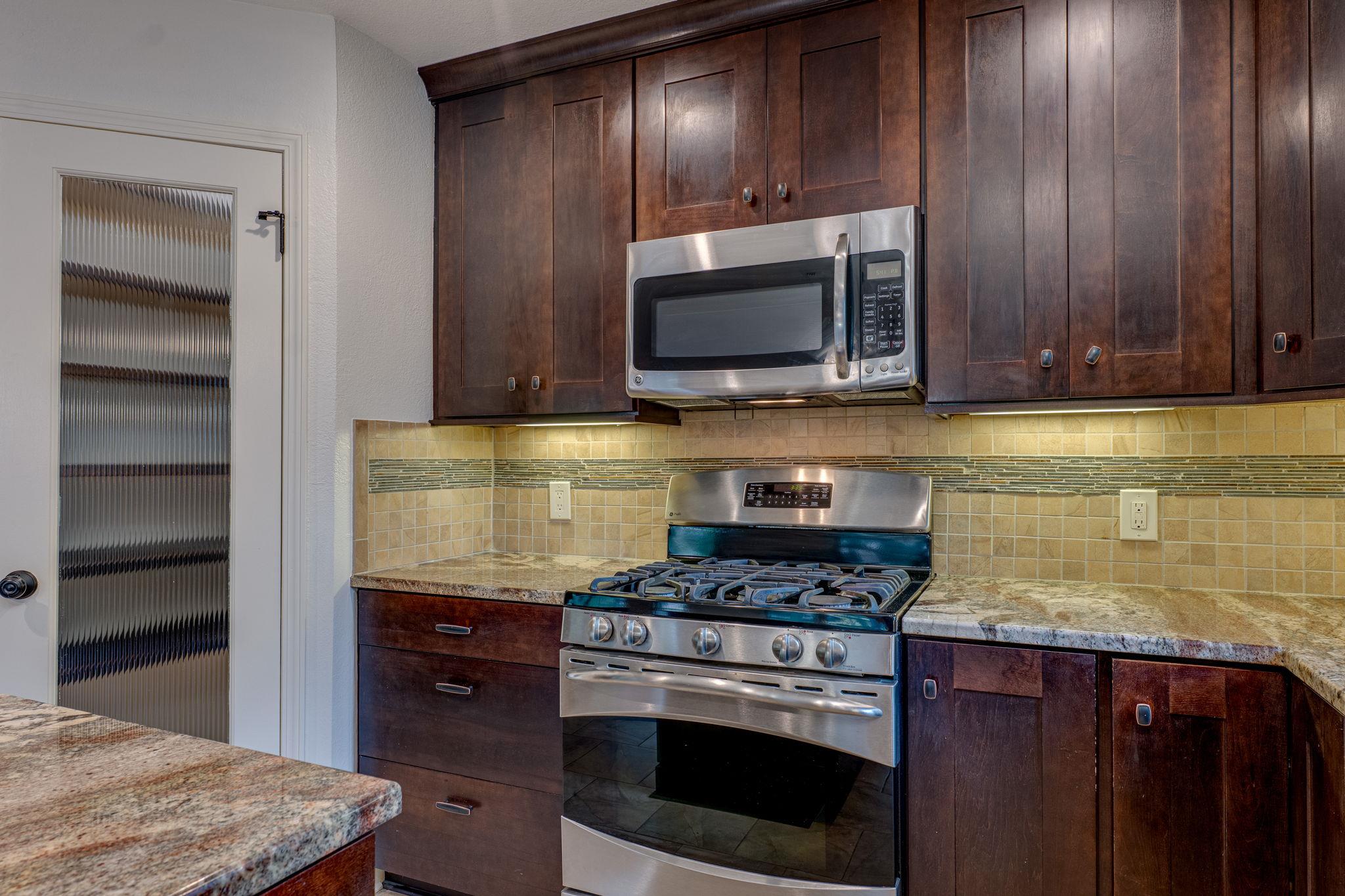 4506 Oak Creek Dr, Austin, TX 78727