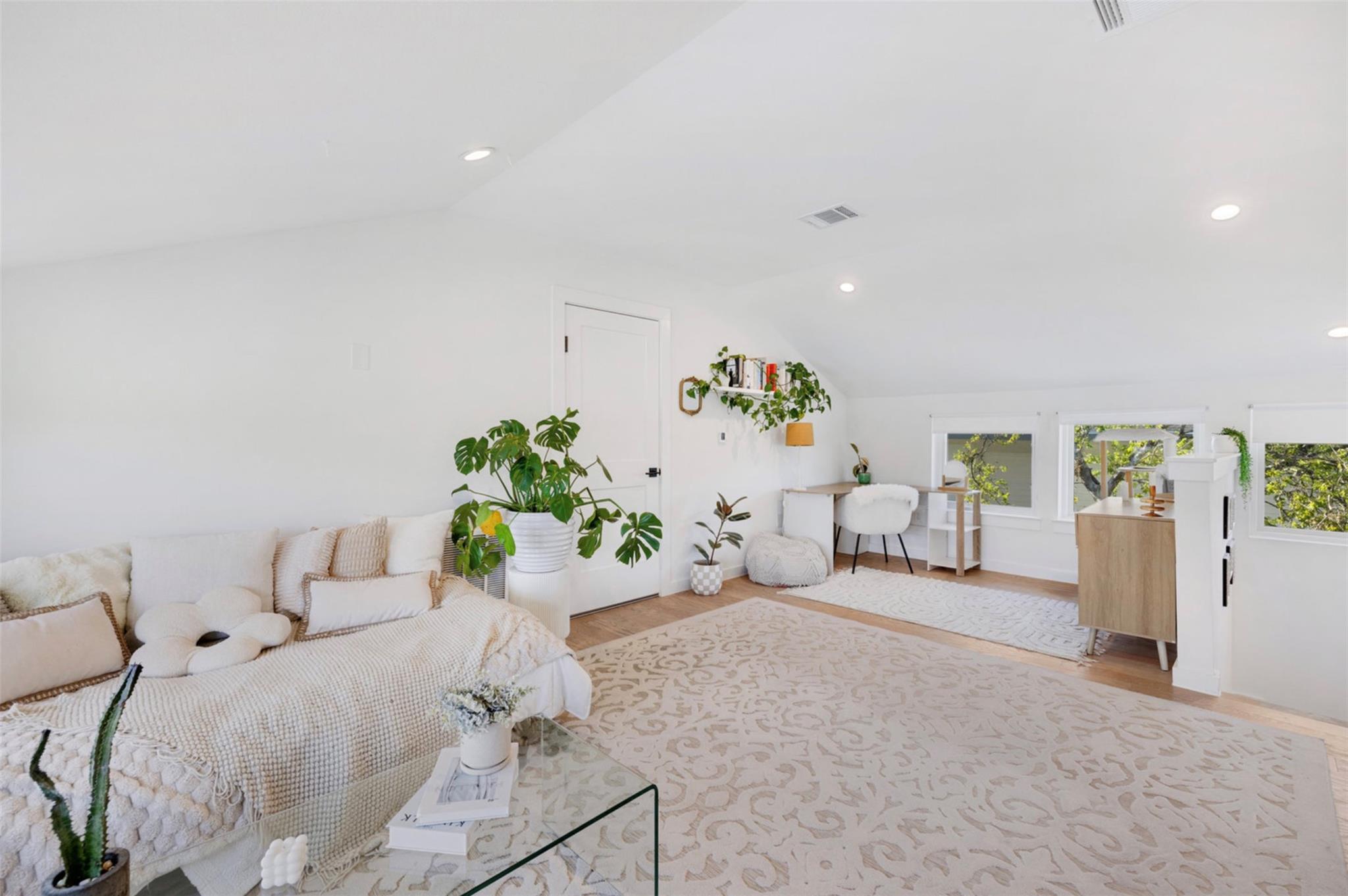 5007 Lott Ave # 1, Austin, TX 78721