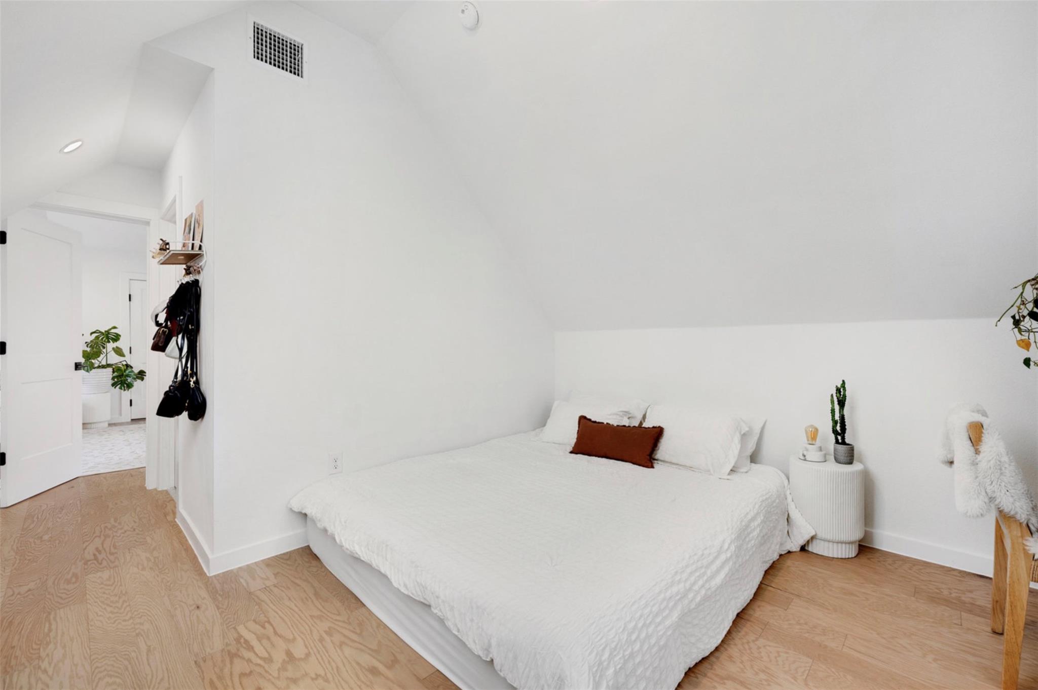5007 Lott Ave # 1, Austin, TX 78721