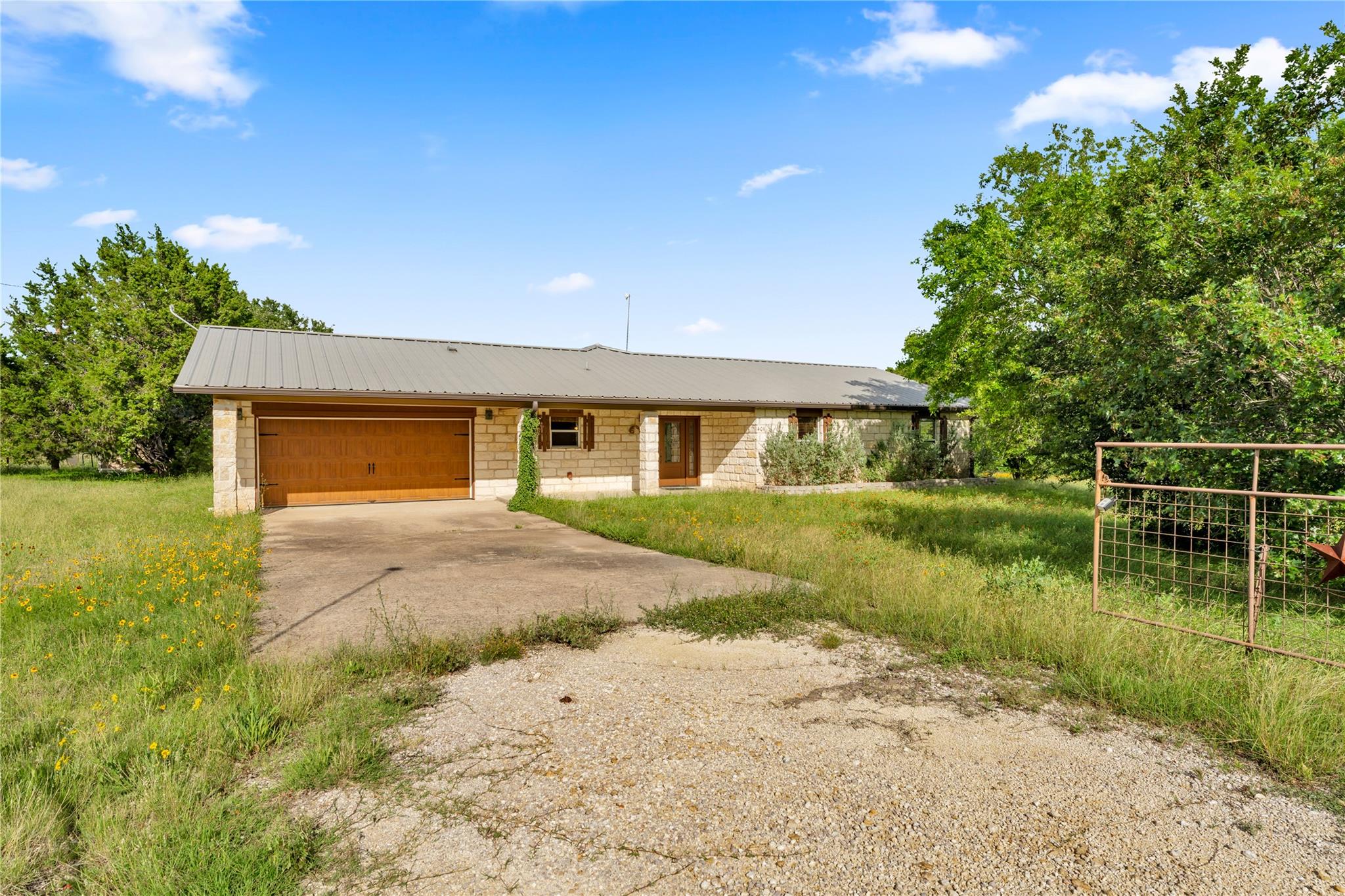 401 County Road 334, Burnet, TX 78611