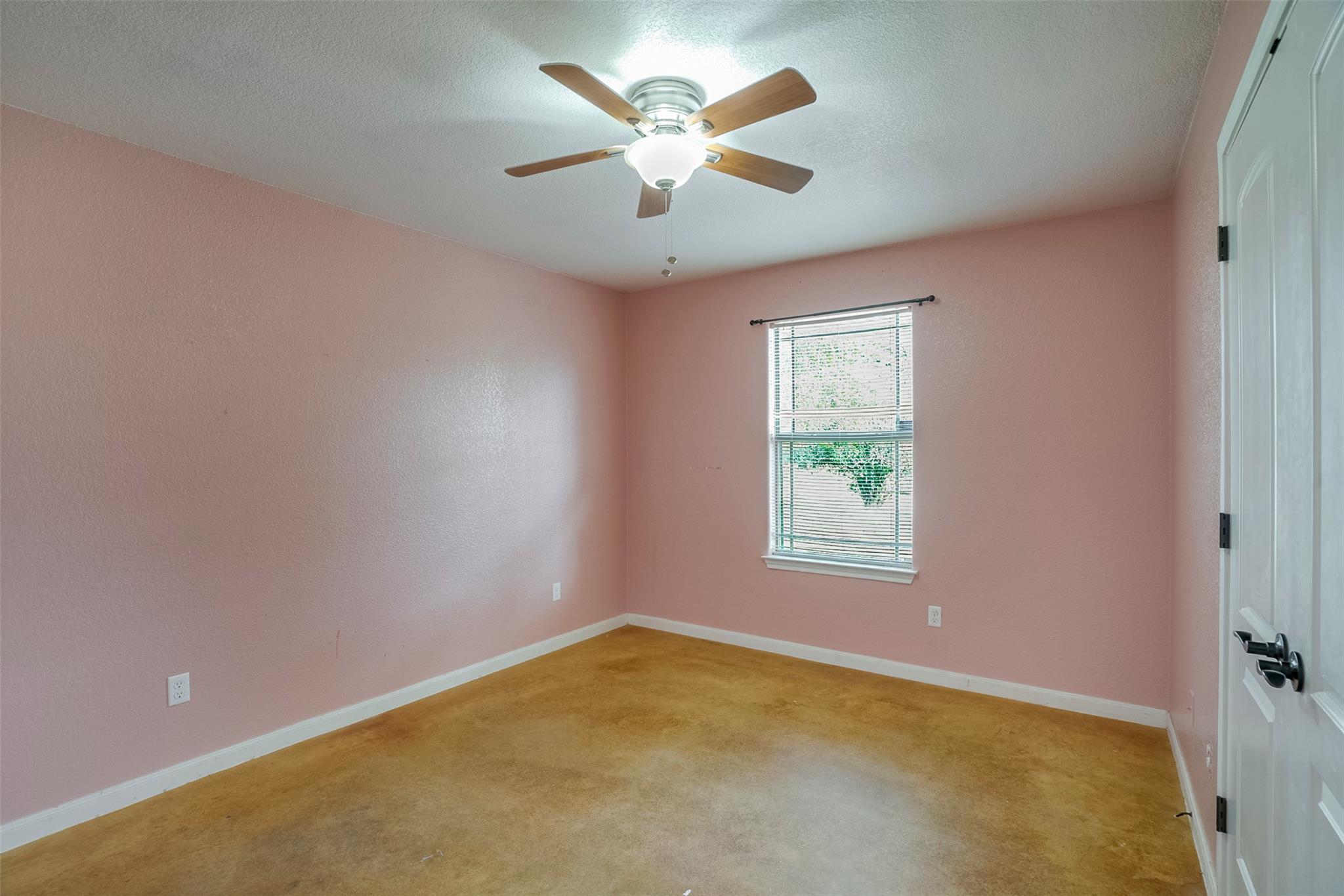 324 Kaanapali Ln, Bastrop, TX 78602