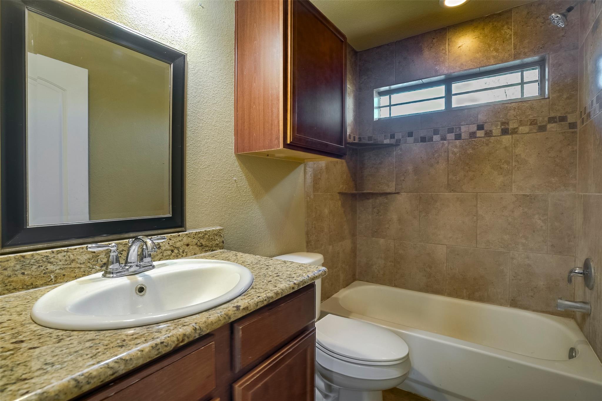 324 Kaanapali Ln, Bastrop, TX 78602