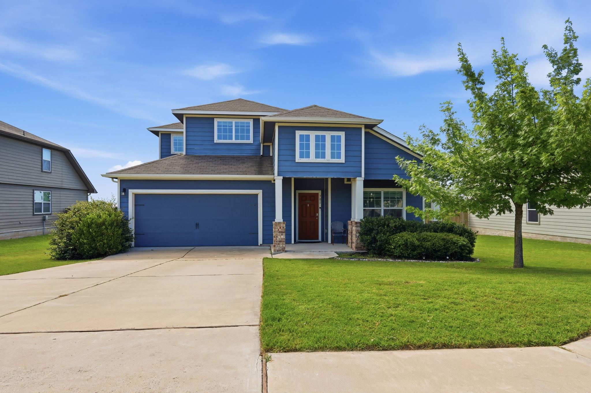 701 Liard River Rd, Hutto, TX 78634