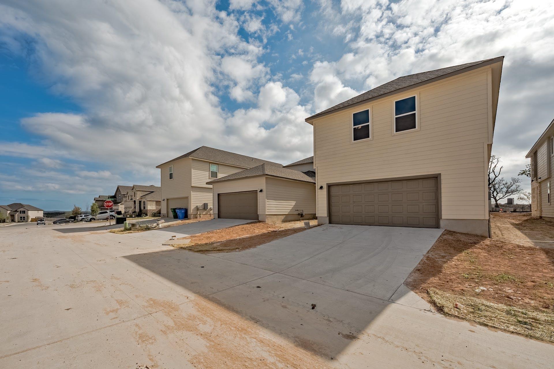 1009 Lone Peak Way, Dripping Springs, TX 78620