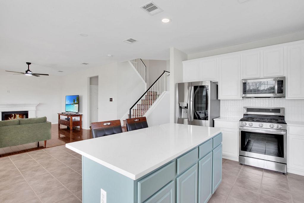10720 Finsbury Dr, Austin, TX 78748