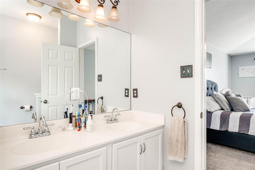 12221 Buzz Schneider Ln, Austin, TX 78748