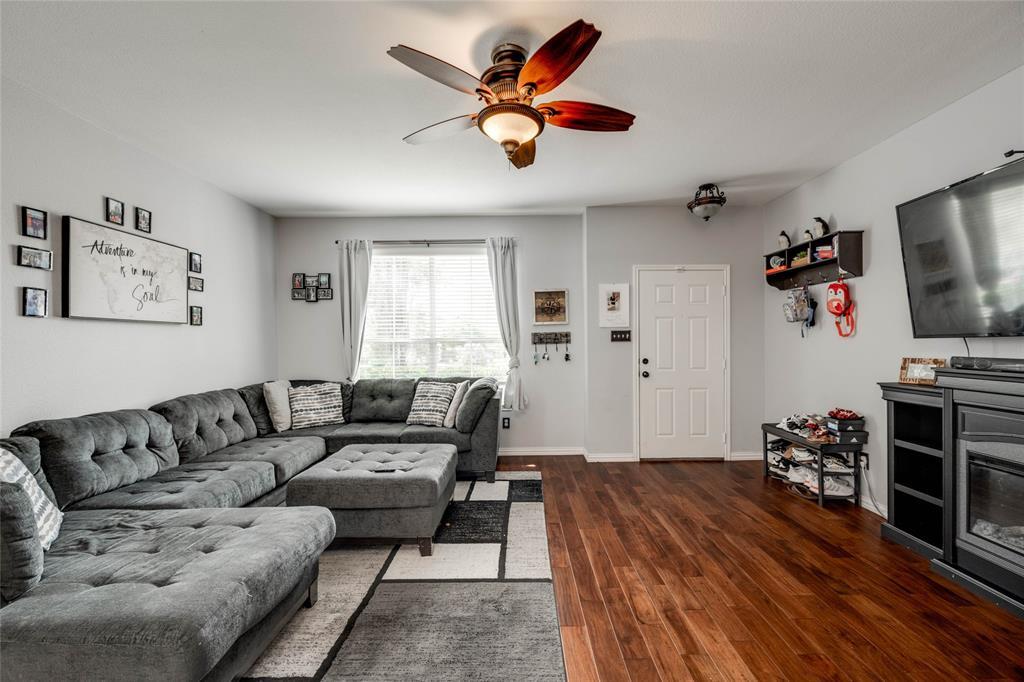 12221 Buzz Schneider Ln, Austin, TX 78748