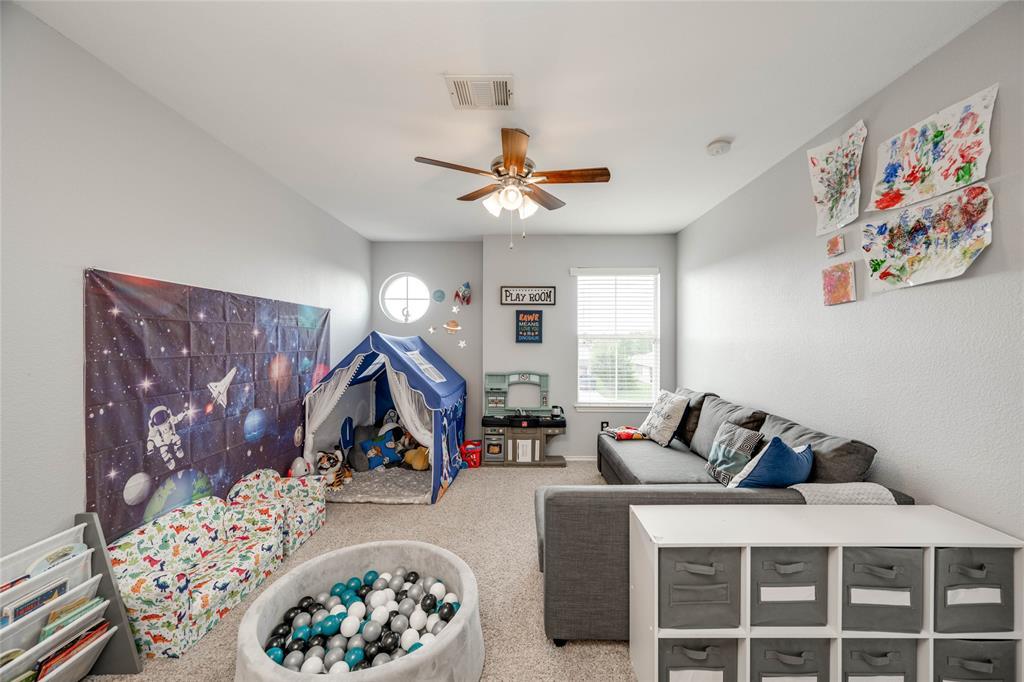 12221 Buzz Schneider Ln, Austin, TX 78748