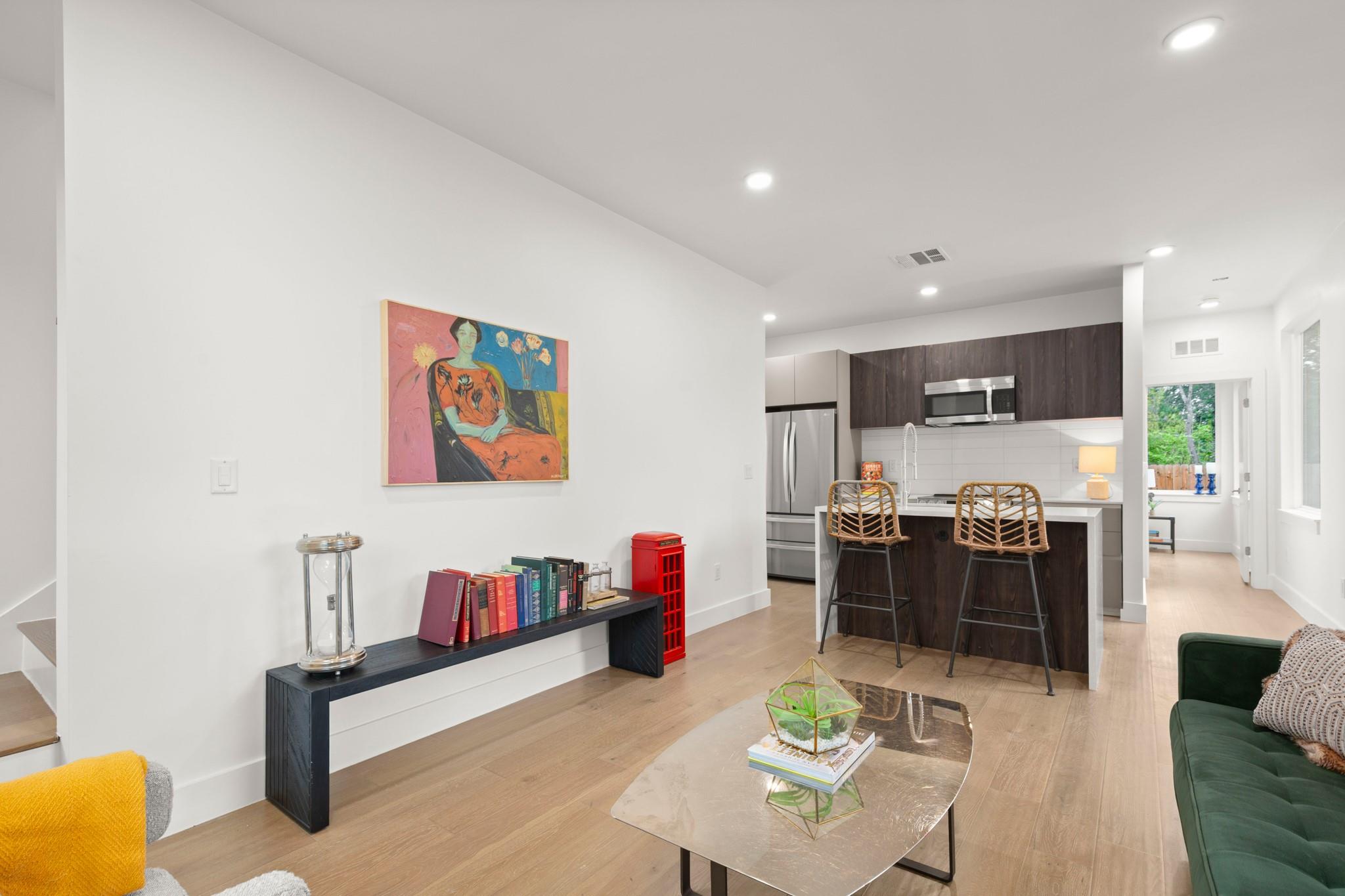 403 MIDDLE Ln # B, Austin, TX 78753