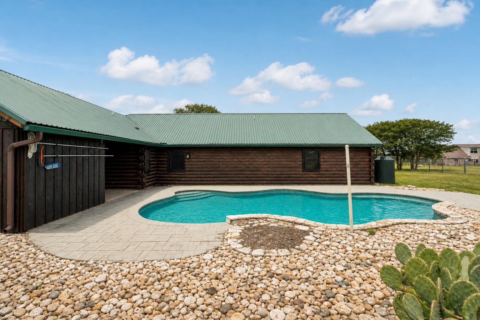 800 County Road 126, Georgetown, TX 78626