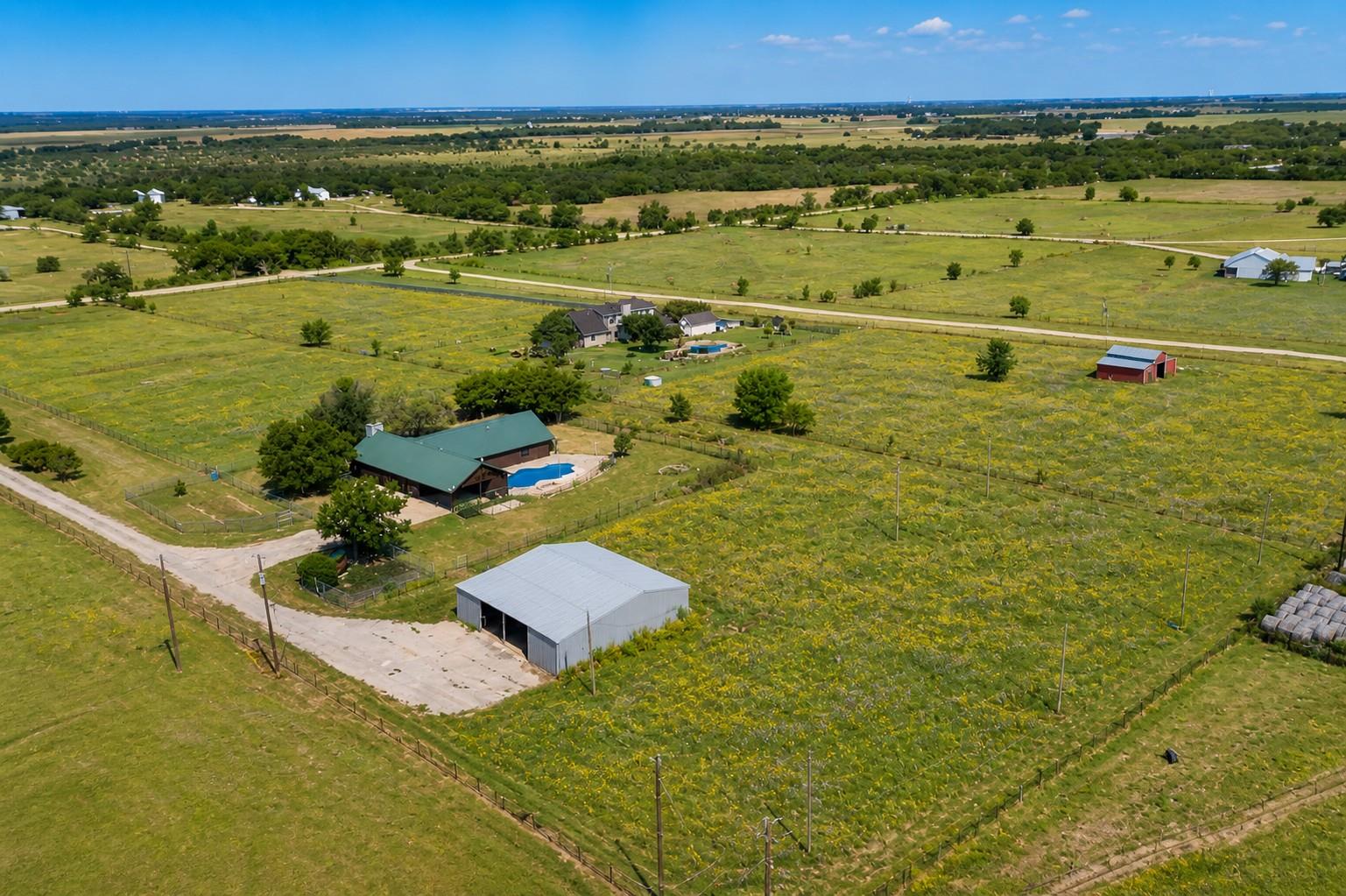800 County Road 126, Georgetown, TX 78626