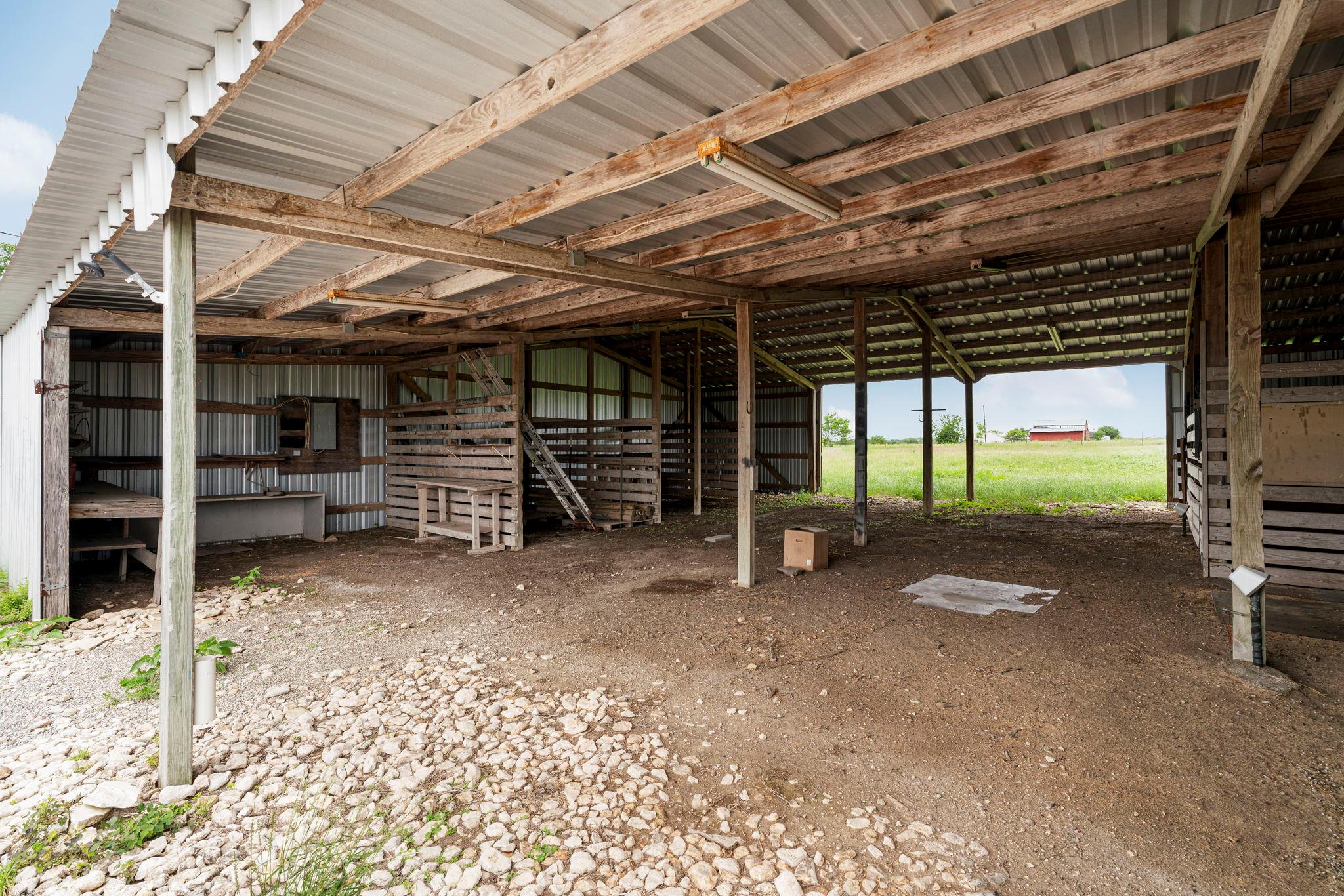 800 County Road 126, Georgetown, TX 78626