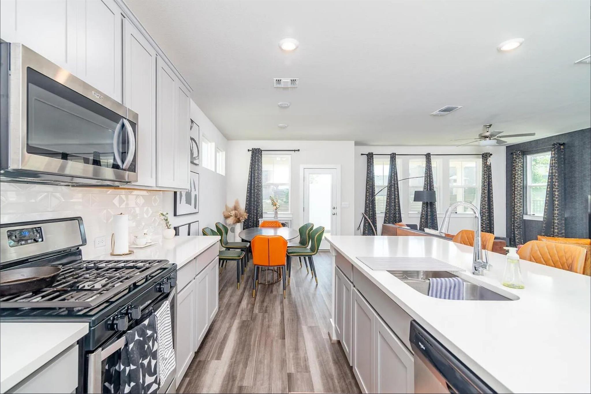 7501 Travertine Spring Dr, Austin, TX 78744