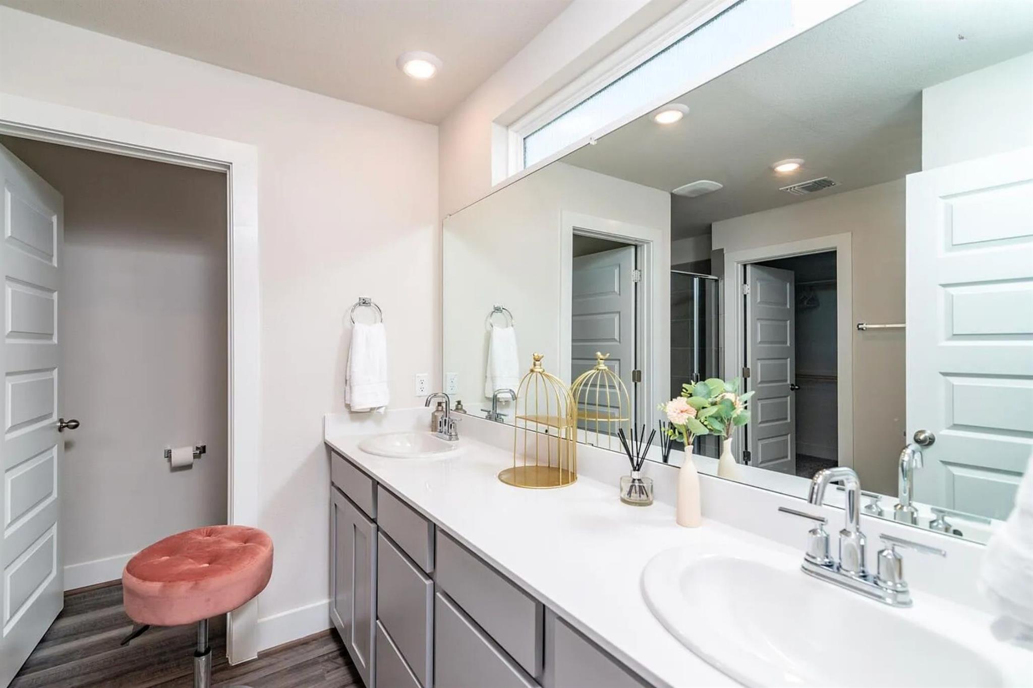 7501 Travertine Spring Dr, Austin, TX 78744
