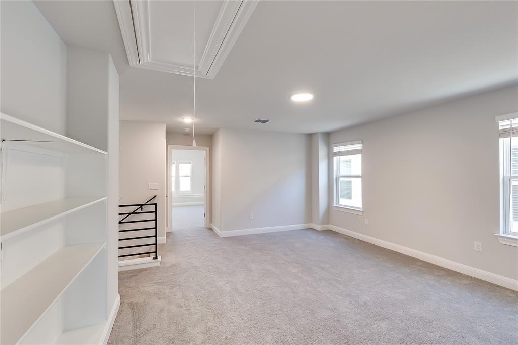 1005 Legend Milton Ln, Austin, TX 78748