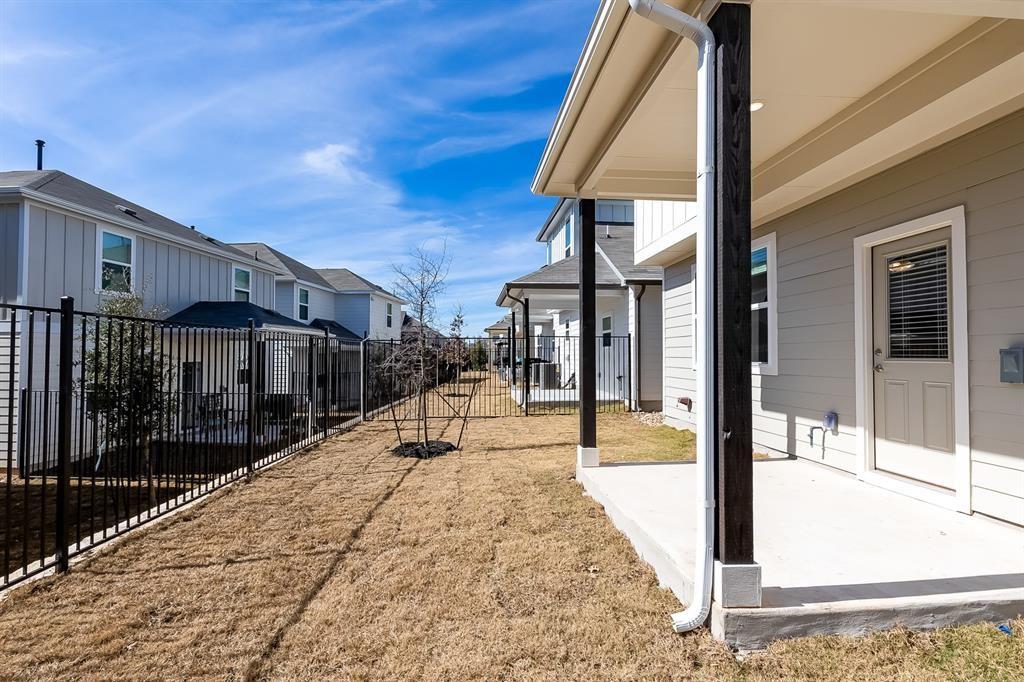 1005 Legend Milton Ln, Austin, TX 78748