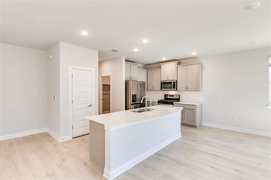 1005 Legend Milton Ln, Austin, TX 78748