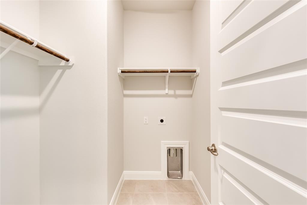 1005 Legend Milton Ln, Austin, TX 78748