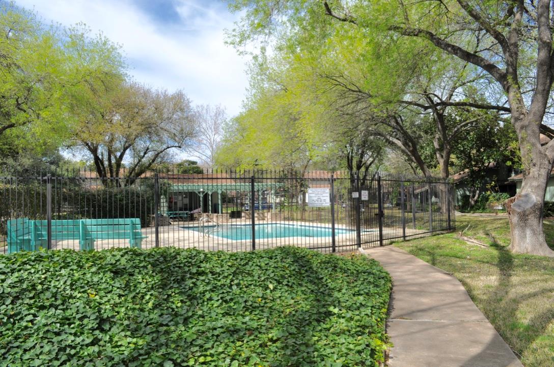 5121 Fort Clark Dr, Austin, TX 78745