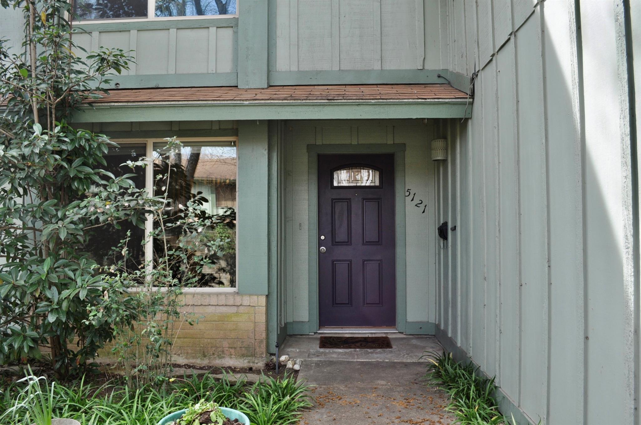 5121 Fort Clark Dr, Austin, TX 78745