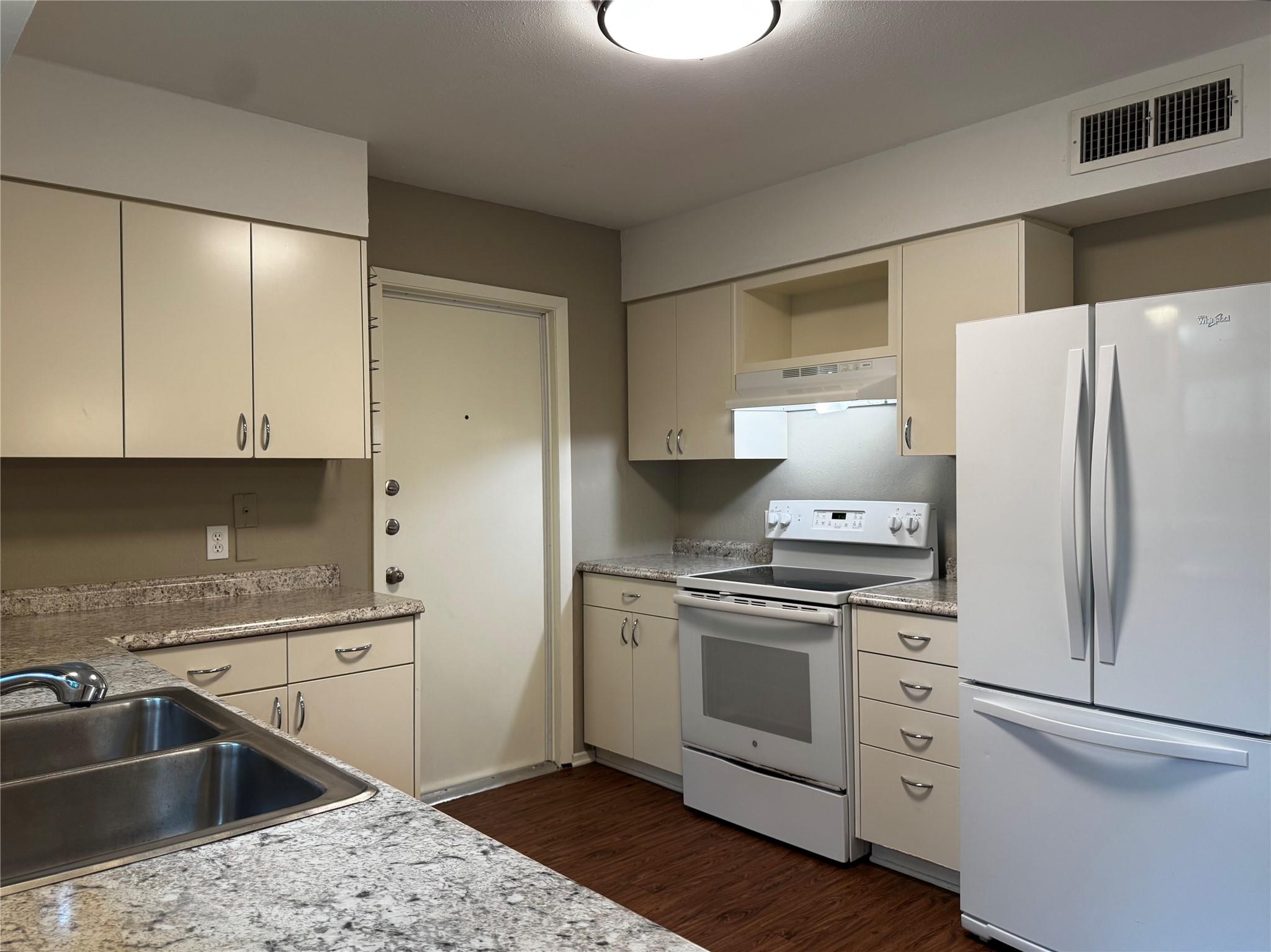 5121 Fort Clark Dr, Austin, TX 78745