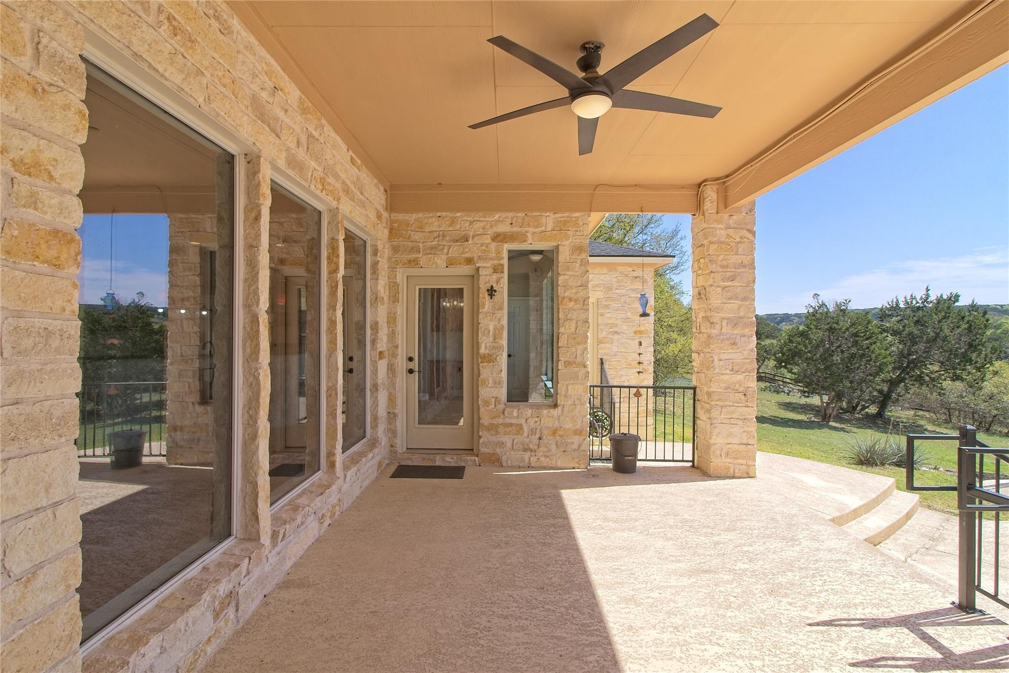 125 Waterford Ln, Georgetown, TX 78628