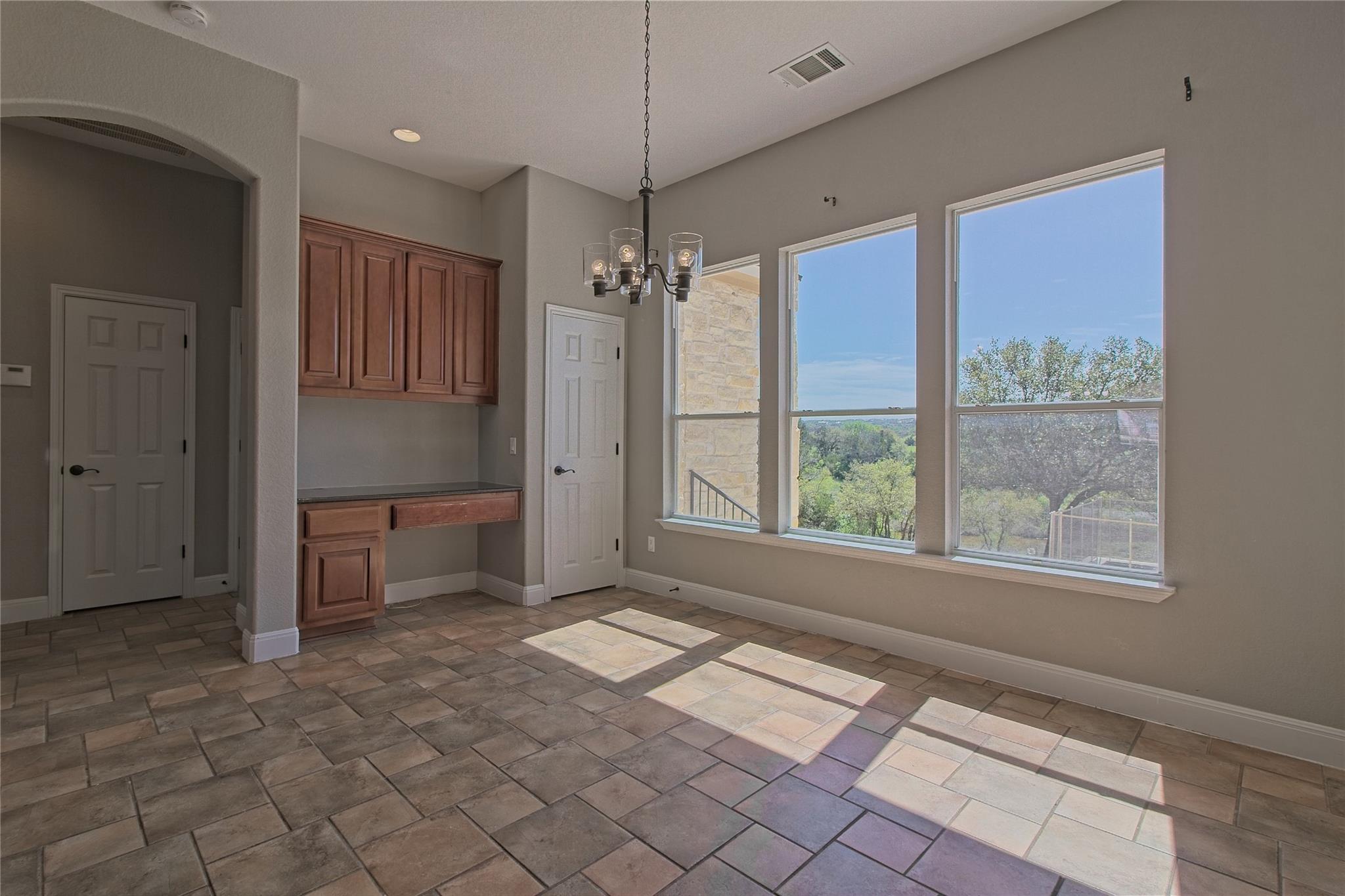 125 Waterford Ln, Georgetown, TX 78628