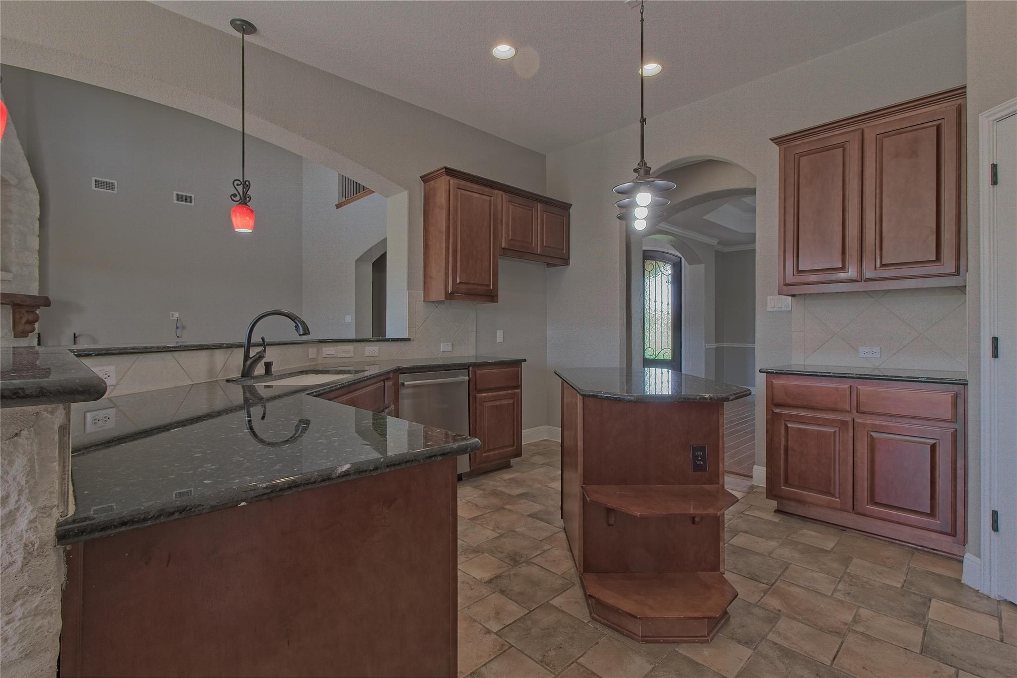 125 Waterford Ln, Georgetown, TX 78628