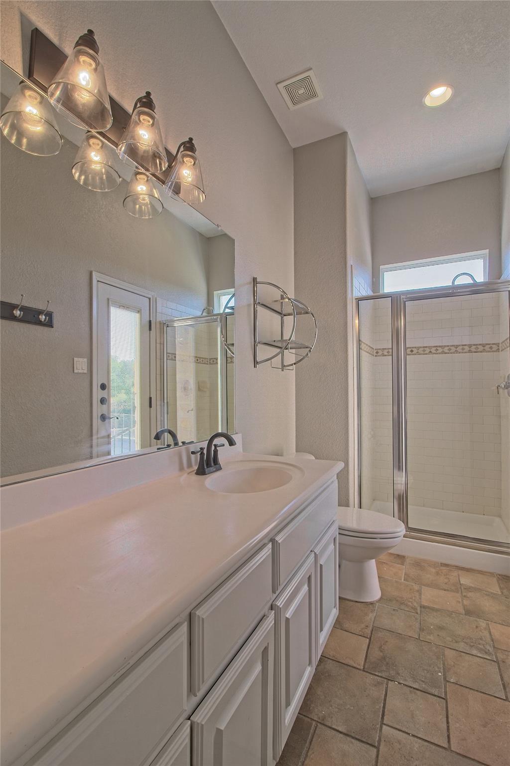 125 Waterford Ln, Georgetown, TX 78628