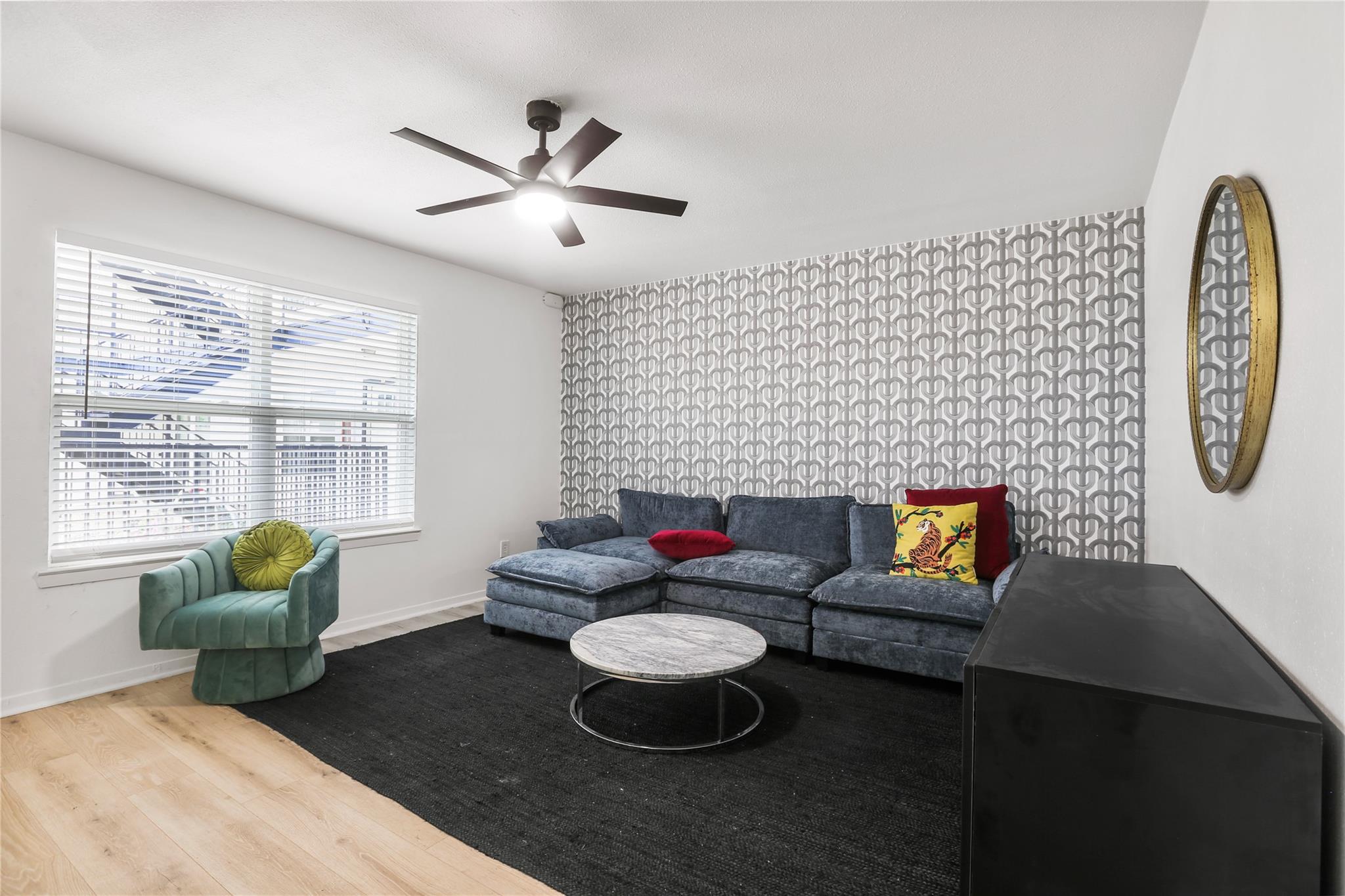 923 E 41st St # 101, Austin, TX 78751